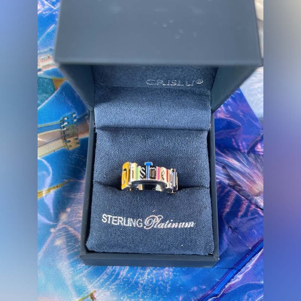 Crislu Disneyland Marquee Ring 6 NEW